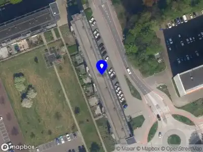 Ambulance met gepaste spoed naar de Sperwerlaan in Vlaardingen