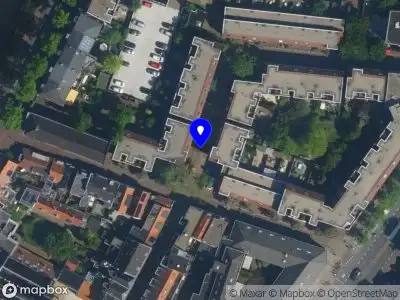 Ambulance met grote spoed naar de Kraaienhorst in Haarlem