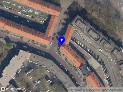 Ambulance met gepaste spoed naar de Pannekoekstraat in Rotterdam