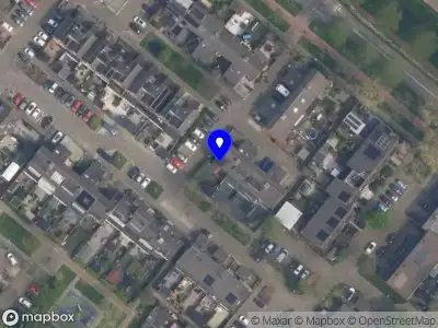 Ambulance met grote spoed naar de De Zonnebaars in Bergschenhoek