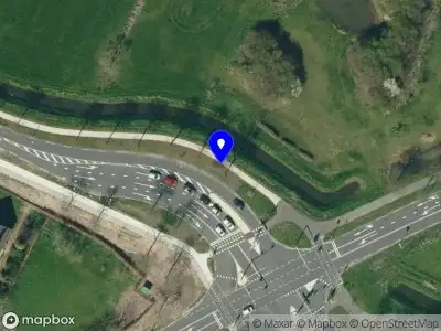 Traumahelikopter met grote spoed naar de Westsingel in Duiven