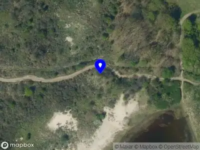 Ambulance met grote spoed naar de Herenweg in Egmond-Binnen