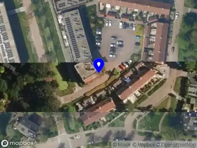 Ambulance met grote spoed naar de Prinsenhuis in Mijdrecht