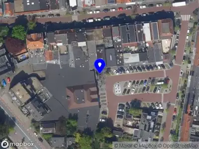 Ambulance met gepaste spoed naar de Terweeplein in Oegstgeest