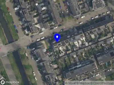 Ambulance met grote spoed naar de Truus Wijsmullerstraat in Pijnacker