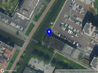 Ambulance met grote spoed naar de Wales in Purmerend