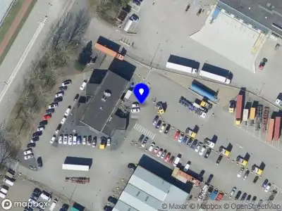 Ambulance met grote spoed naar de Oliphantweg in Botlek Rotterdam