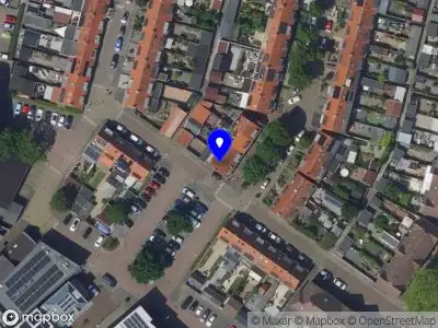 Ambulance met grote spoed naar de Vermeerstraat in Sliedrecht