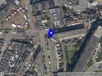 Ambulance met grote spoed naar de Ridderkerksestraat in Schiedam