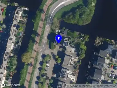 Ambulance met grote spoed naar de Dwerggans in Uithoorn