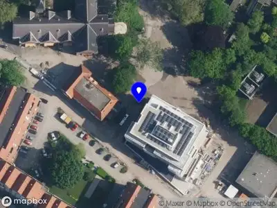 Ambulance met grote spoed naar de Monseigneur van Leeuwenlaan in Hillegom