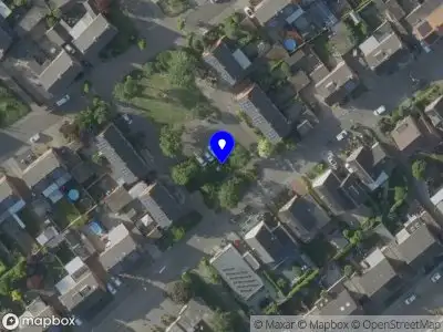 Brandweer met gepaste spoed naar de Oranjeplein in Belfeld