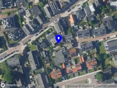 Brandweer met gepaste spoed naar de Spiegelstraat in Bussum vanwege wateroverlast