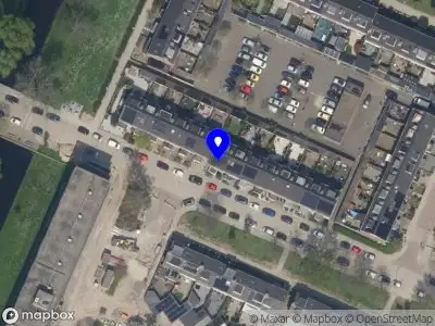 Ambulance met grote spoed naar de Rivierenlaan in Rozenburg