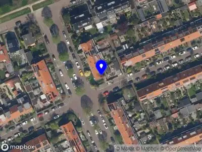 Ambulance met grote spoed naar de Kwartellaan in Vlaardingen