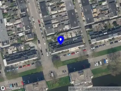 Ambulance met gepaste spoed naar de Rietkerkweg in Rotterdam