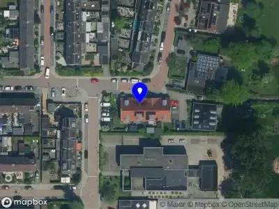 Ambulance met grote spoed naar de Zuideinde in Landsmeer