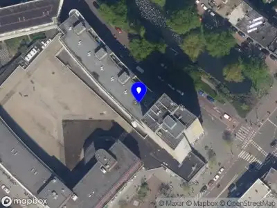 Ambulance met grote spoed naar de Bergsingel in Rotterdam