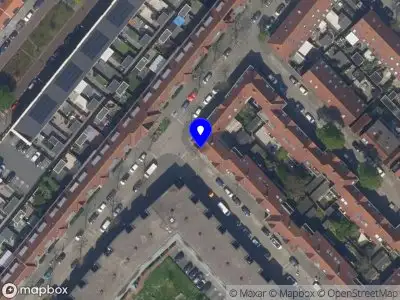 Ambulance met grote spoed naar de Ridderspoorstraat in Rotterdam
