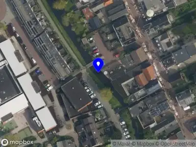 Ambulance met gepaste spoed naar de Dorpsstraat in Zevenhuizen