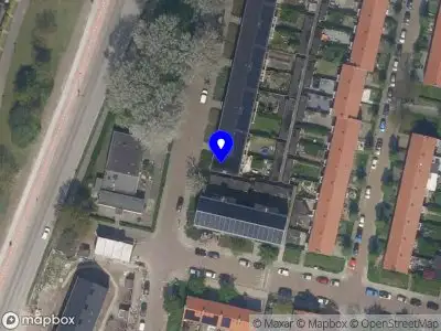 Ambulance met grote spoed naar de Floreslaan in Vlaardingen