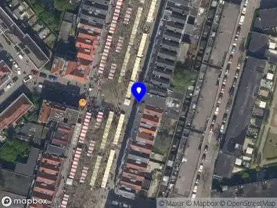 Ambulance met gepaste spoed naar de Groene Hilledijk in Rotterdam