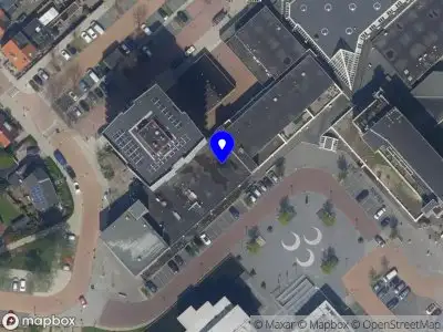 Ambulance met gepaste spoed naar de Raadhuisplein in Krimpen aan den IJssel