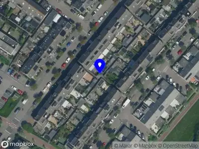 Brandweer met grote spoed naar de Zwanebloembocht in Velserbroek vanwege reanimatie