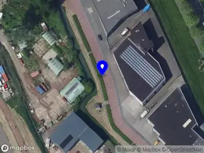 Brandweer met gepaste spoed naar de Kleine Beer in Alblasserdam