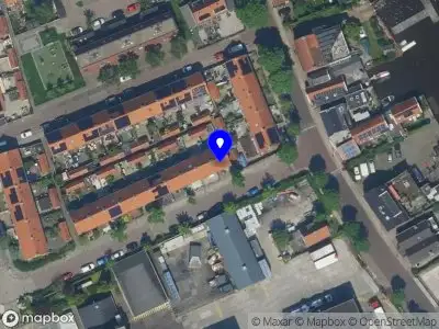 Ambulance met gepaste spoed naar de Valkstraat in Zaandijk