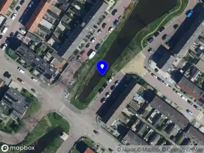 Ambulance met grote spoed naar de Barentszstraat in Lisse