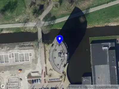 Ambulance met grote spoed naar de Neptunusstraat in Spijkenisse