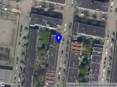 Ambulance met gepaste spoed naar de Doedesstraat in Rotterdam