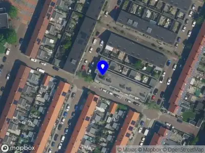 Ambulance met gepaste spoed naar de Julius Röntgenstraat in Haarlem