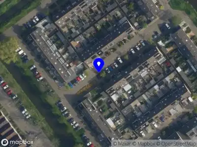 Ambulance met grote spoed naar de Rolklaver in Nootdorp