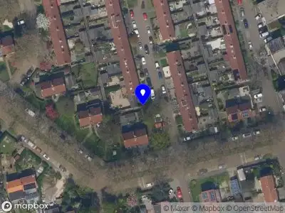 Ambulance met gepaste spoed naar de Van der Duyn van Maasdamlaan in Vlaardingen