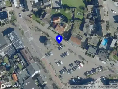 Brandweer met grote spoed naar de Prins Bernhardplein in Nuland vanwege reanimatie