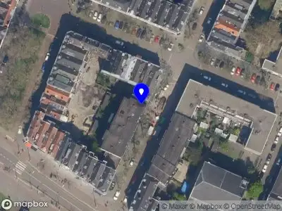 Ambulance met grote spoed naar de IJsclubstraat in Rotterdam