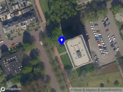 Ambulance met grote spoed naar de Stadhouderslaan in Vlaardingen