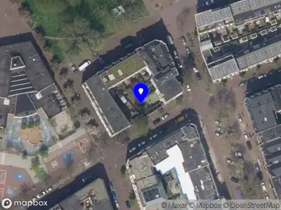 Ambulance met gepaste spoed naar de Katendrechtsestraat in Rotterdam