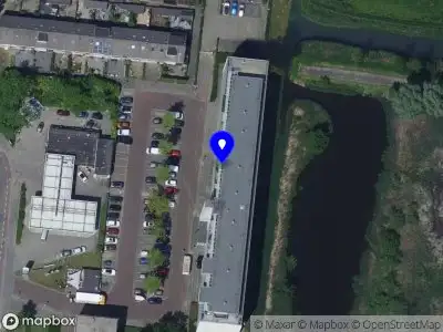 Ambulance met grote spoed naar de Leeuwstraat in Dordrecht