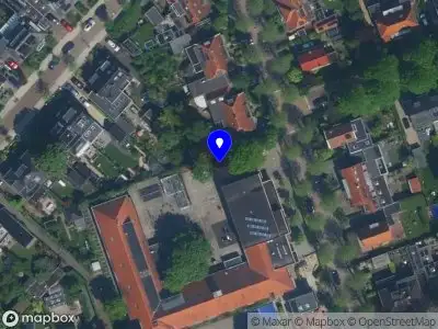 Brandweer met grote spoed naar de Burgemeester Amersfoordtlaan in Badhoevedorp vanwege gebouwbrand