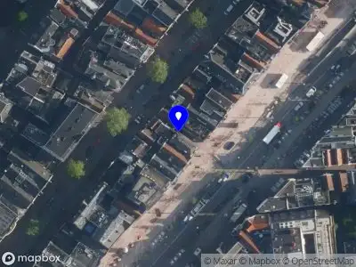Brandweer met gepaste spoed naar de Korte Lijnbaanssteeg in Amsterdam