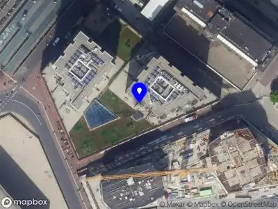 Ambulance met grote spoed naar de Ballonstraat in Leiden