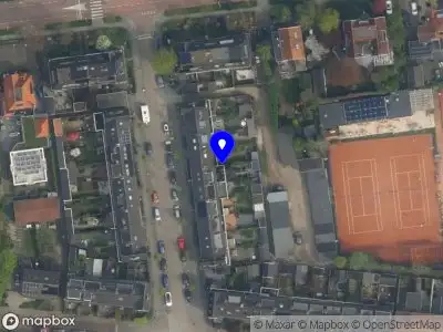 Ambulance met gepaste spoed naar de Van Henegouwenstraat in Gouda