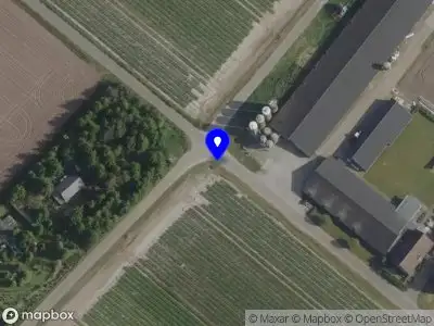 Brandweer met grote spoed naar de Oplosedijk in Overloon vanwege waarnemen gaslucht