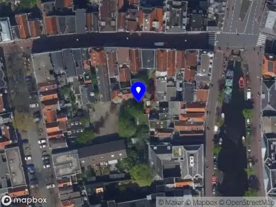 Ambulance met grote spoed naar de Nova-Passage in Leiden