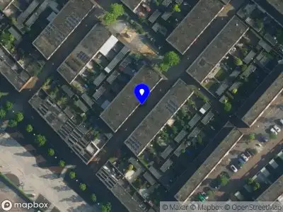 Ambulance met grote spoed naar de Johan Rijnjastraat in Amsterdam