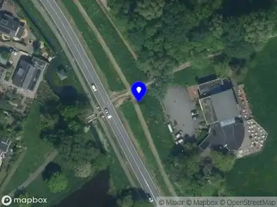 Brandweer met gepaste spoed naar de Waterlandse Zeedijk in Monnickendam vanwege een buitenbrand