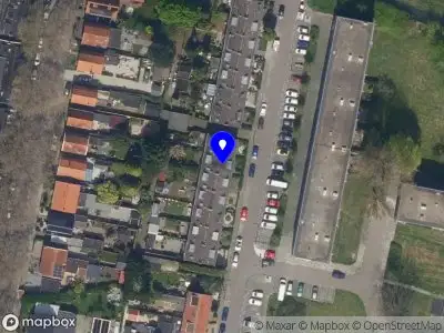 Ambulance met grote spoed naar de C.D.Tuinenburgstraat in Rotterdam